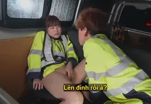 Người vợ bị gã vô gia cư đột nhập trả bài cạnh bên chồng yêu ngủ không biết gì