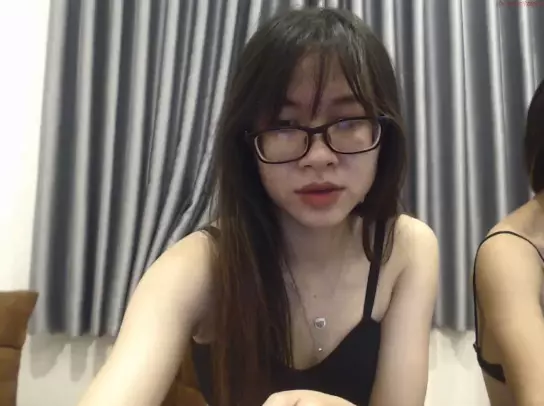 Cho vợ đi địt nhau để lấy tiền trả nợ