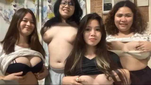 Clip sex Phương Thảo xoa bướm đến khi chảy nước